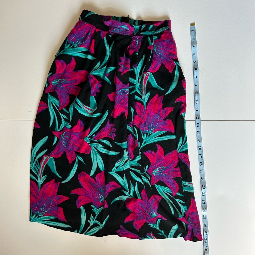 Vintage Floral MIDI Skirt with Pockets